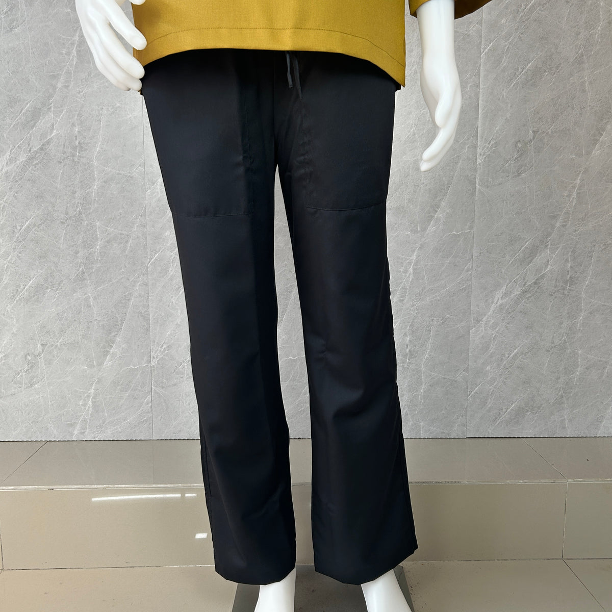 Relaxed Pants in Premium Cotton with Drawstring and Right and Left Pocket