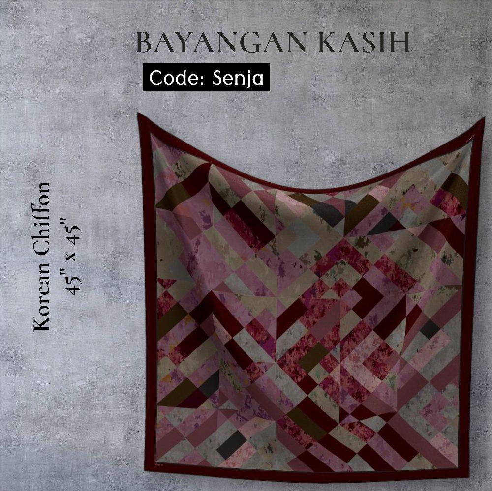 Desantun Bawal 45 in Korean Chiffon with Gold Charm