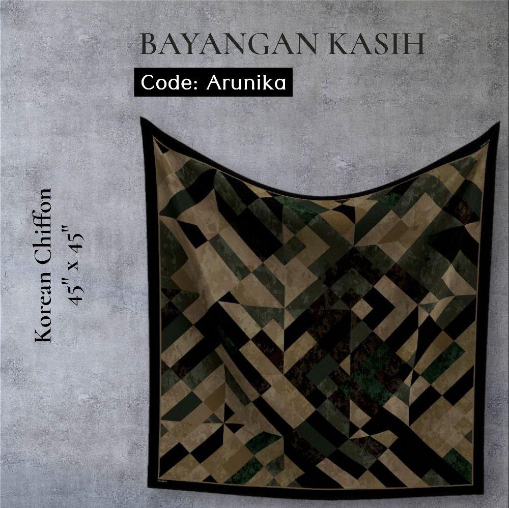 Desantun Bawal 45 in Korean Chiffon with Gold Charm