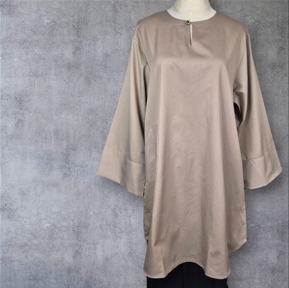 RaiSa Tunic in Premium Cotton with Right Outer Pocket and Left Inner Pocket in Radiant Colours